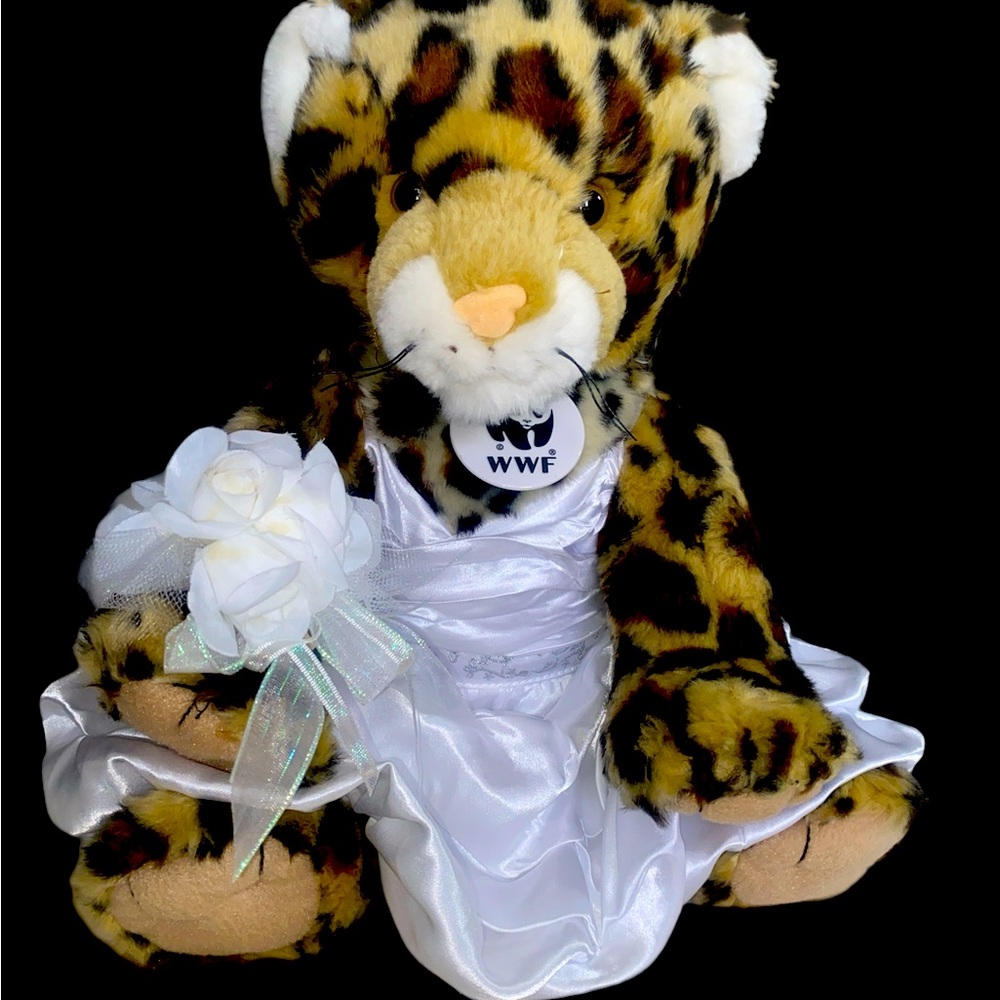 Build A Bear 16" WWF Series Amur Leopard In Wedding Dress W/ Bouquet And Garter
